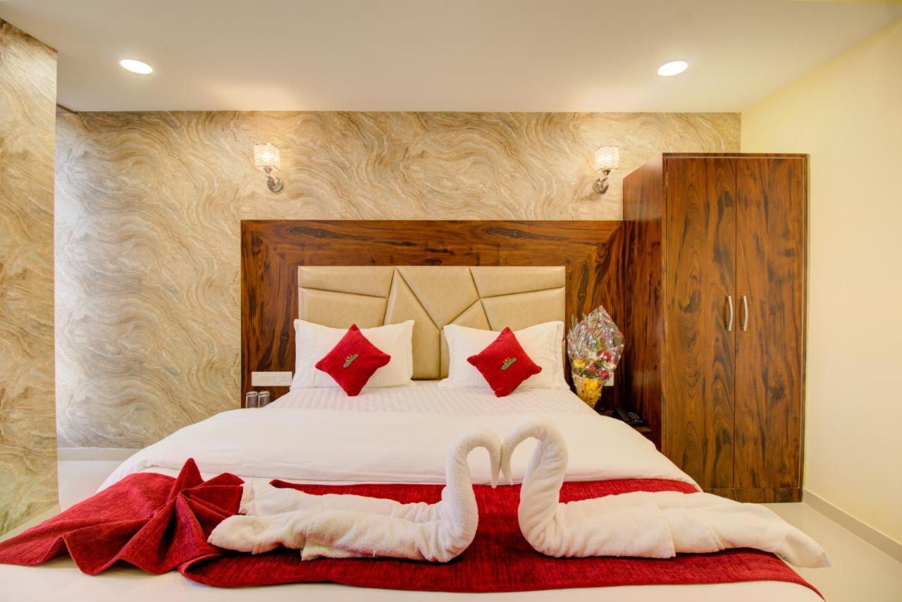 Hotel Samaira Residency,Dombivali Dive 외부 사진